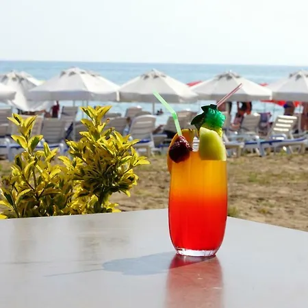 Irem Garden & Apartmanhotel 2*