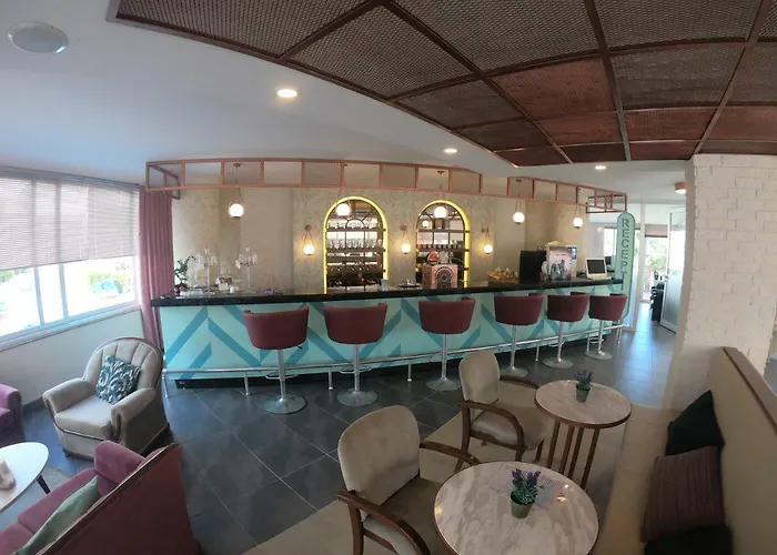 Irem Garden & 公寓式酒店 2*