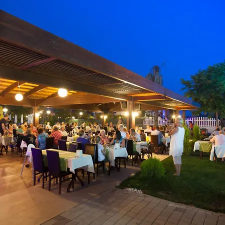 Appart hôtel Irem Garden & 3*