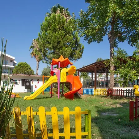 Irem Garden & 2*