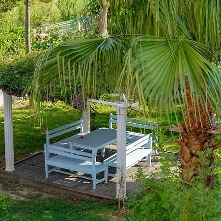 Irem Garden & 2* Side