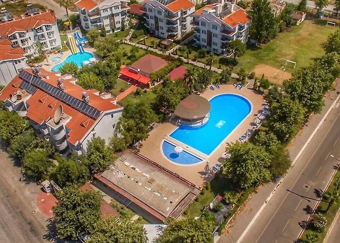 Lägenhetshotell Irem Garden & 2*